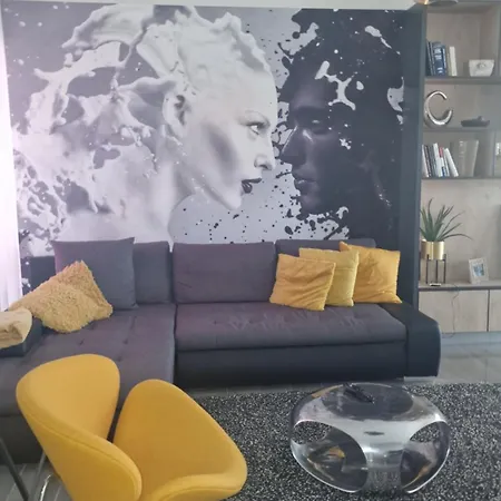 Noir Gold Penthause - سيغيد