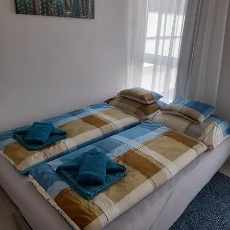 Noir Gold Penthause - سيغيد