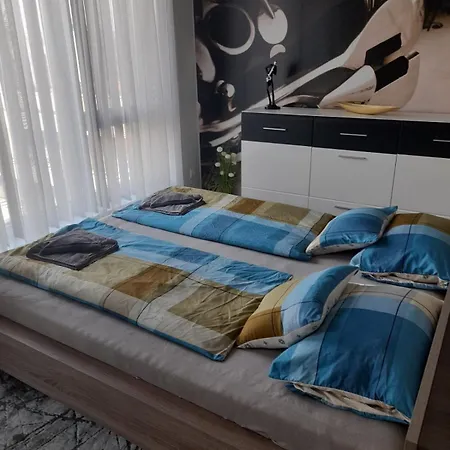 Noir Gold Penthause - شقة *